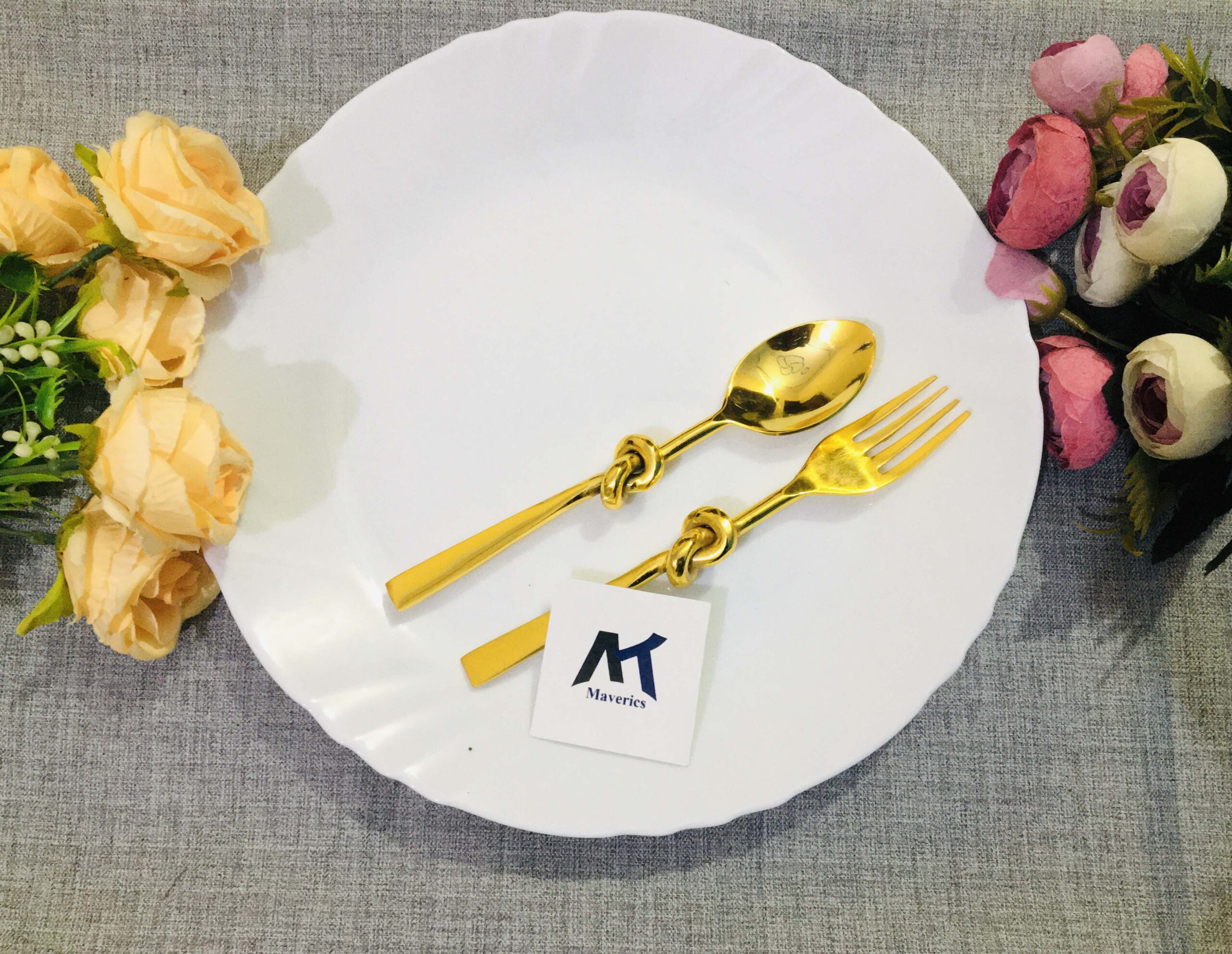 Maverics Knot Design Golden Color Baby Spoon & Baby Fork (Set of 2 pcs)